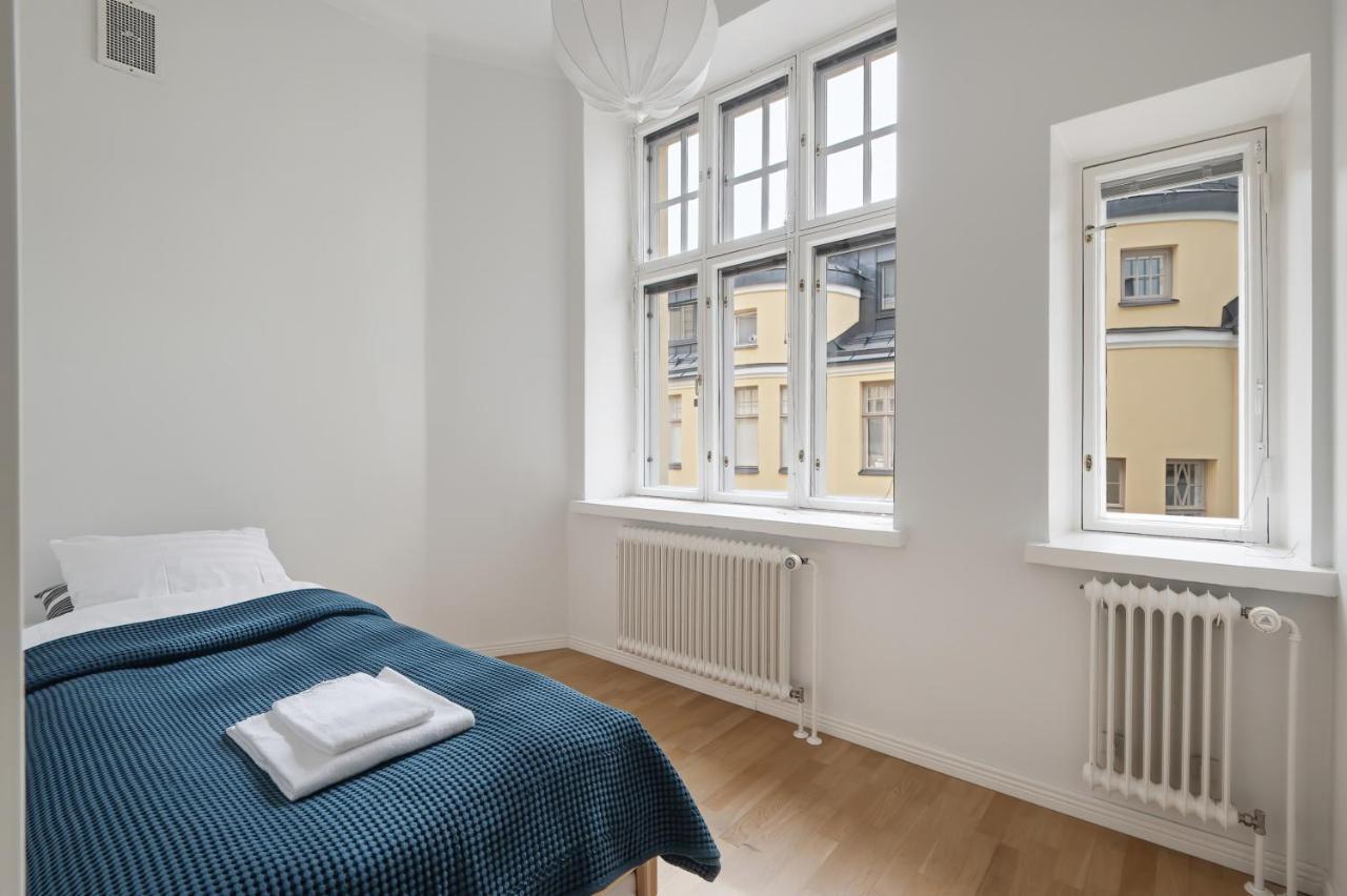Wehost Fabulous 2Br In Prestigious Punavuori @Iso Roobertinkatu 26 เฮลซิงกิ ภายนอก รูปภาพ